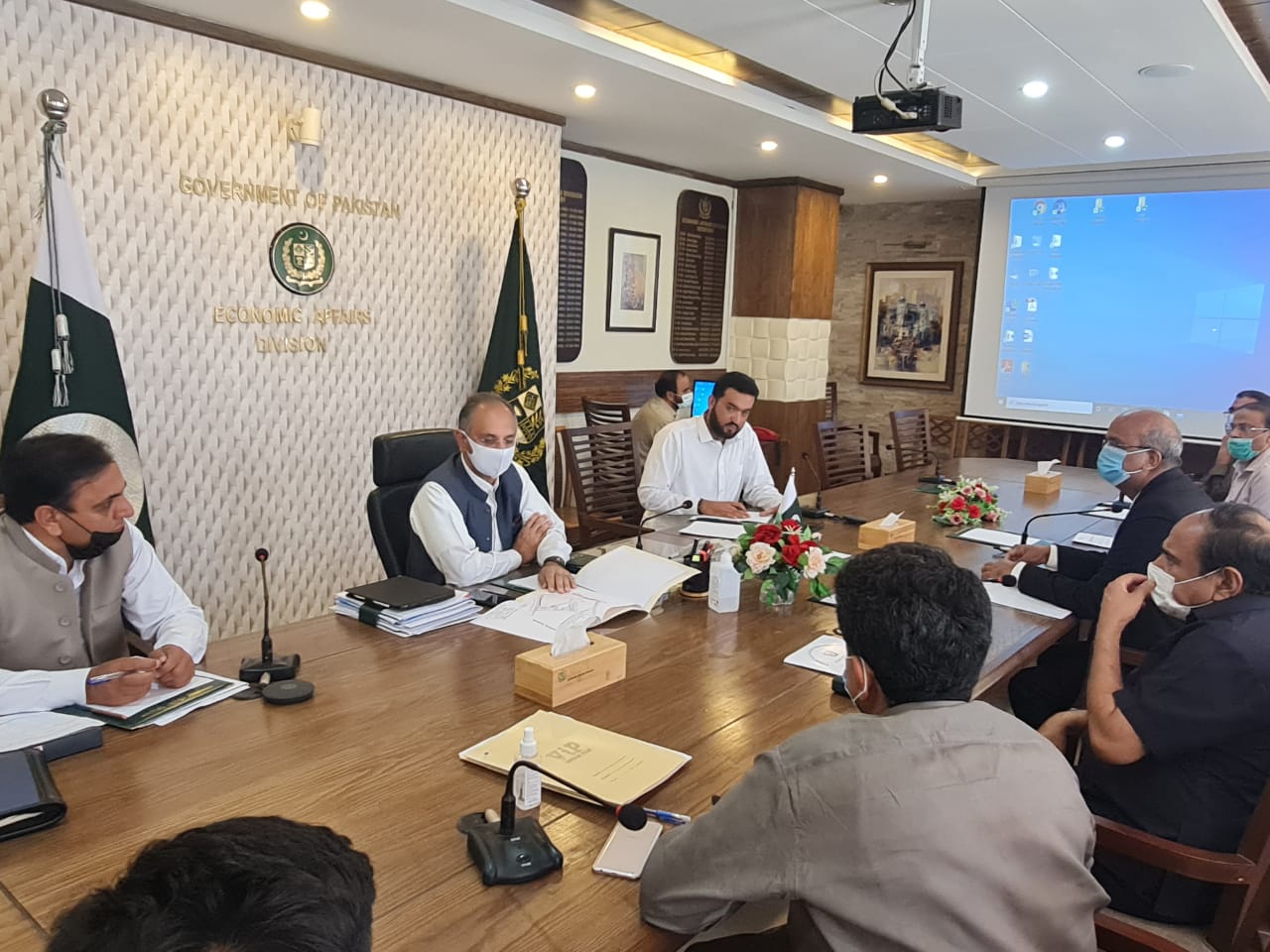 اسلام آباد میں ضلع ہری پور کے جاری سوئی گیس فراہمی منصوبہ جات پر اعلٰی سطح میٹنگ کا انعقاد کیا گیا۔