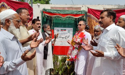 سابق وفاقی وزیر و سینئر رہنما پاکستان تحریک انصاف عمر ایوب خان نے 1 کروڑ 40 لاکھ روپے کی لاگت سے جوگی موہڑہ میں سوئی گیس فراہمی منصوبے کا افتتاح کردیا